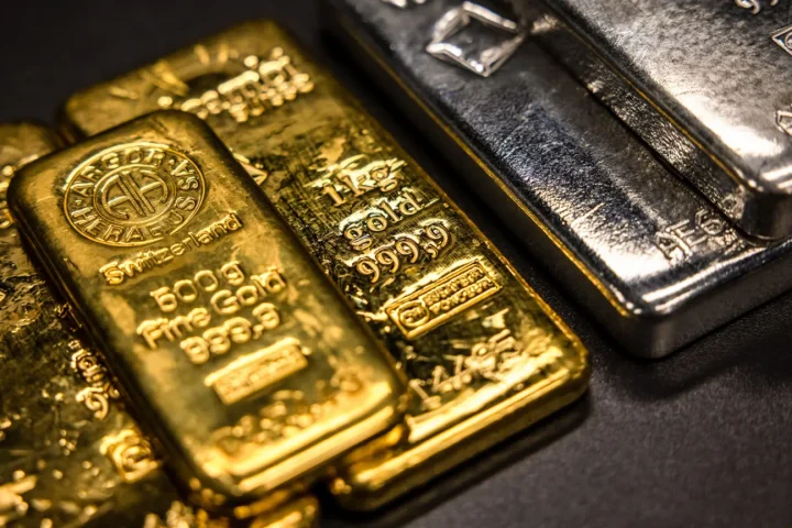 Gold and silver prices